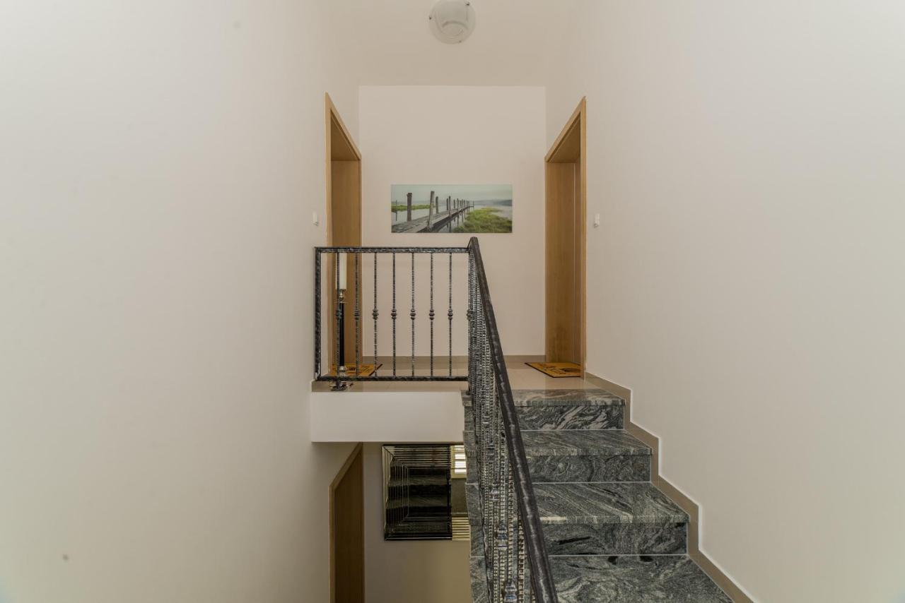 Apartments Djian Vir Eksteriør billede